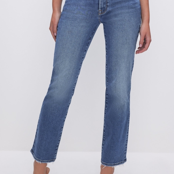 Good American Blue Straight Leg Jeans - Picture 3 of 8